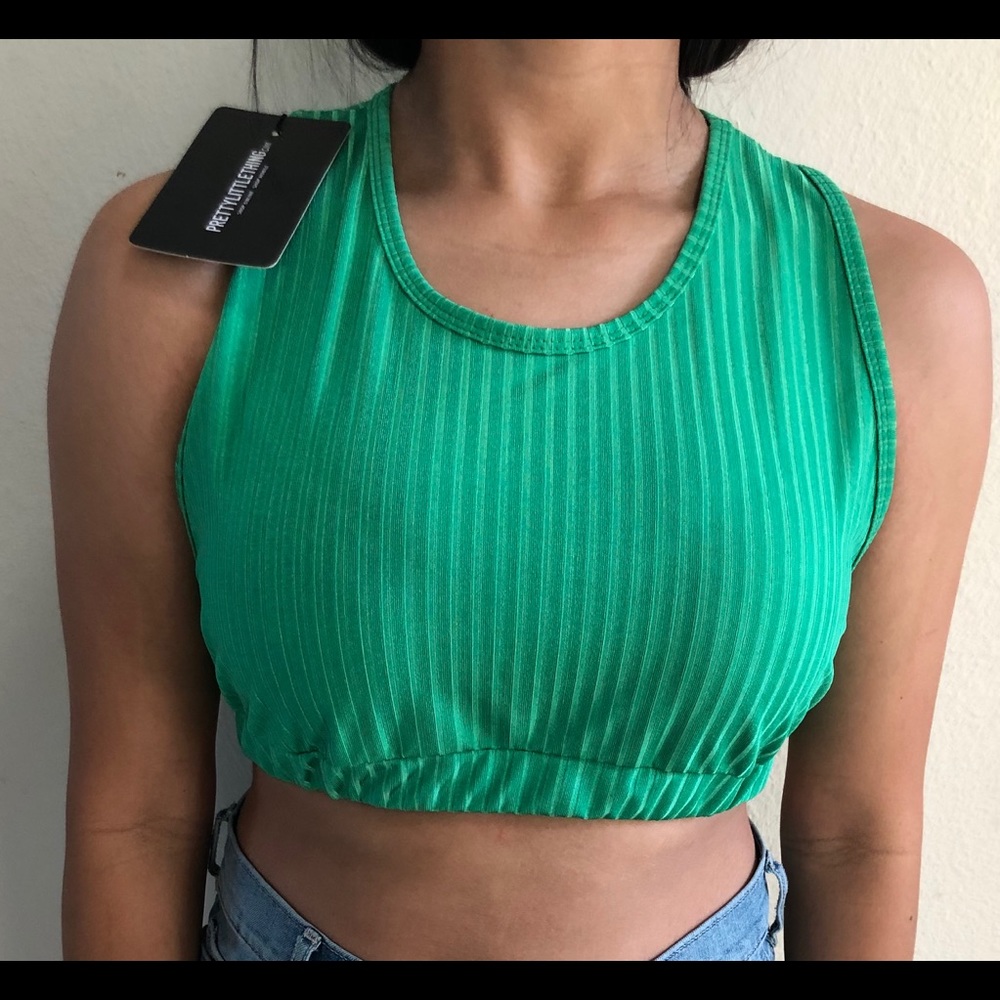 PrettyLittleThing Summer crop top